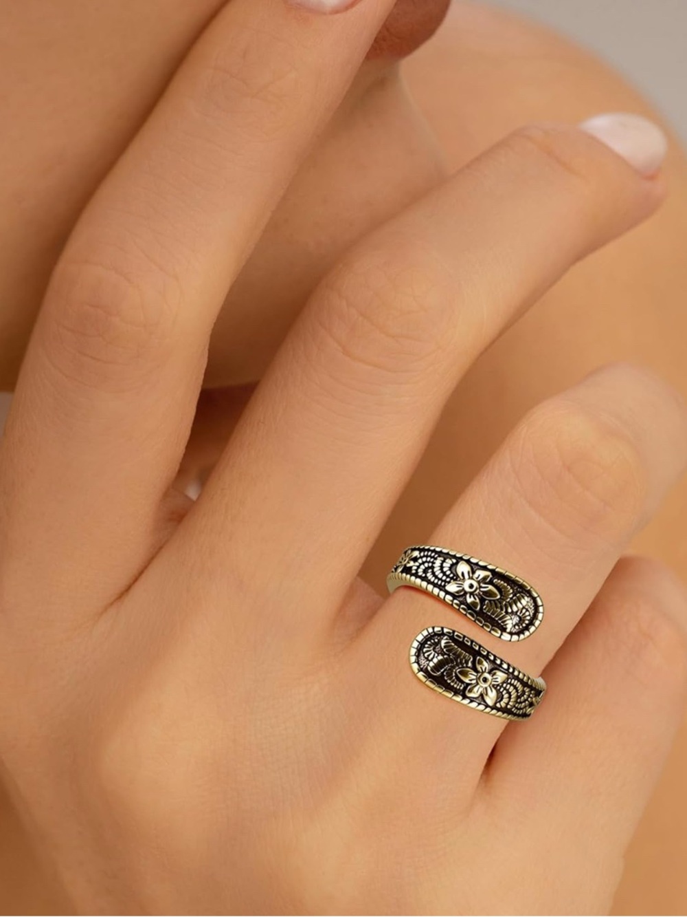 14K Gold Plated Vintage Floral Ring - Picture 3 of 5